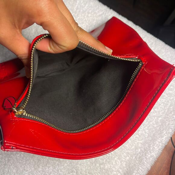 Yves Saint Laurent YSL Beaute Red Makeup Cosmetic Pouch Lips Zipper Pull - Picture 6 of 11